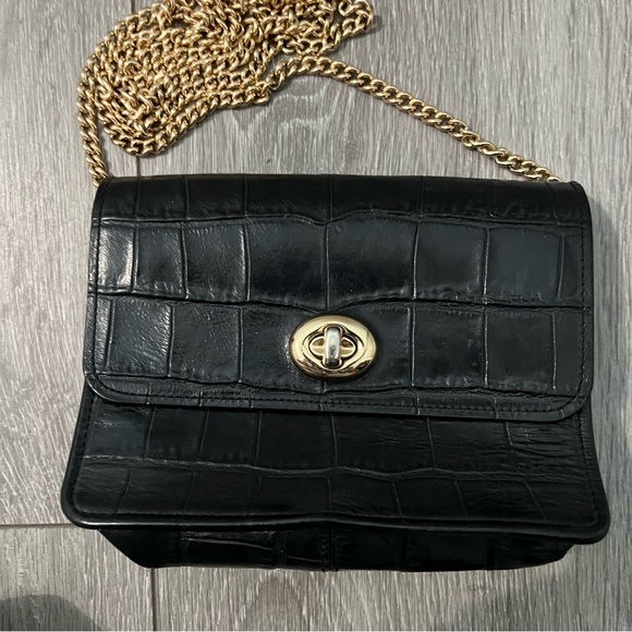 COACH Chain Embossed Black Crocodile Leather Bag - Picture 3 of 14